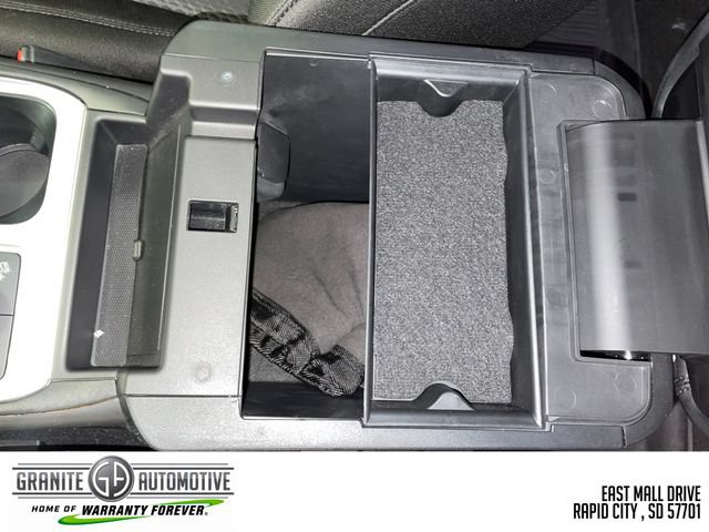 Used 2023 Ford Explorer XLT AWD/4WD image 30