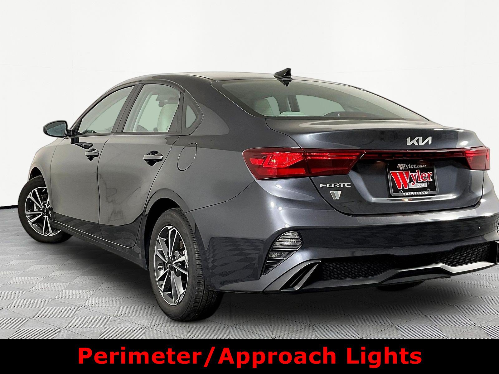 Used 2023 Kia Forte LXS FWD image 4