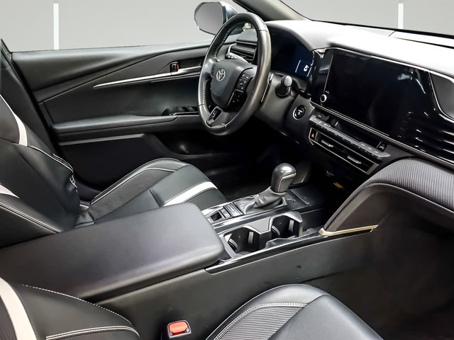 Certified 2025 Toyota Camry SE FWD image 20