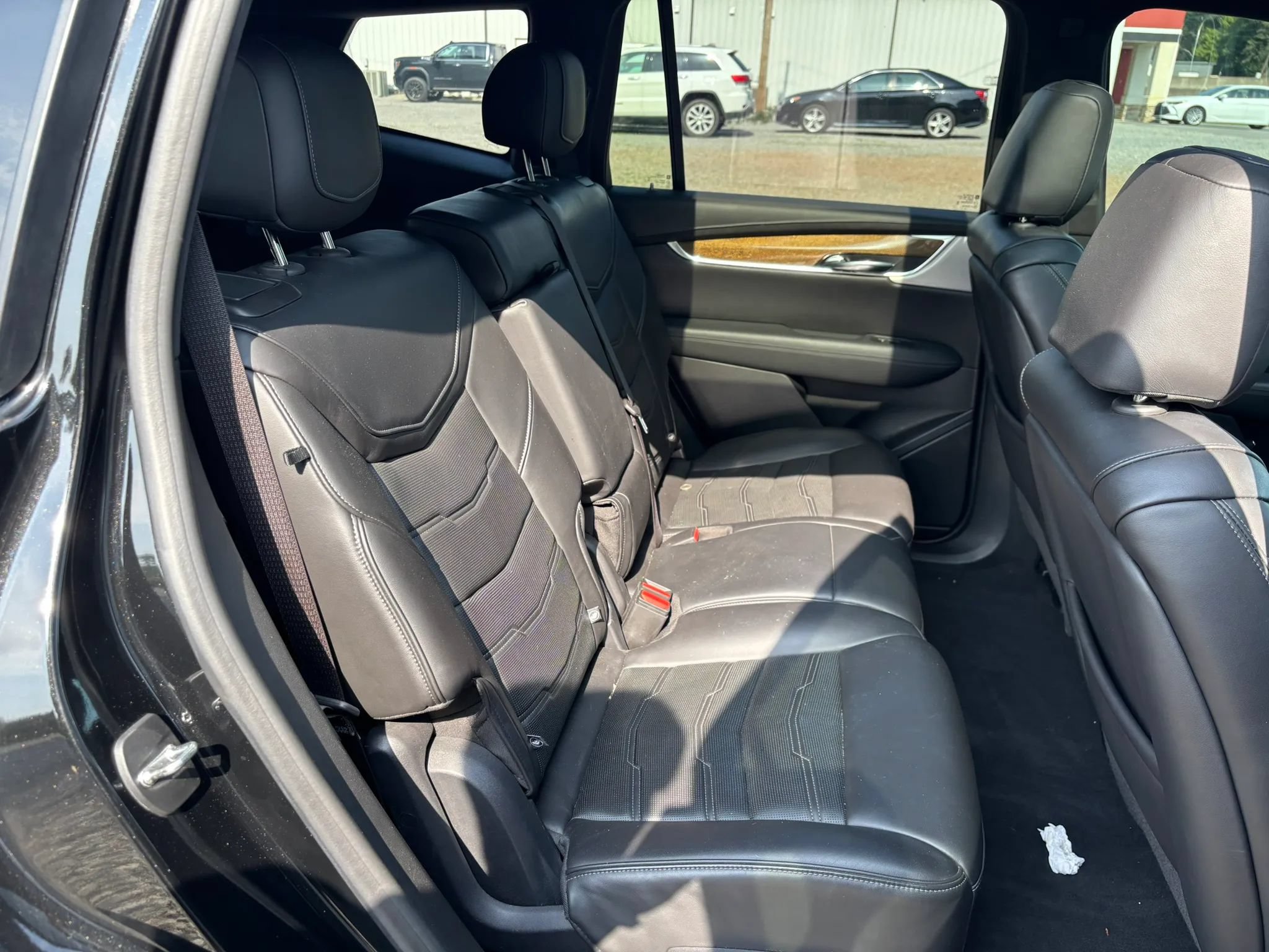 Used 2020 Cadillac XT6 Premium Luxury w/ Platinum Package FWD image 18