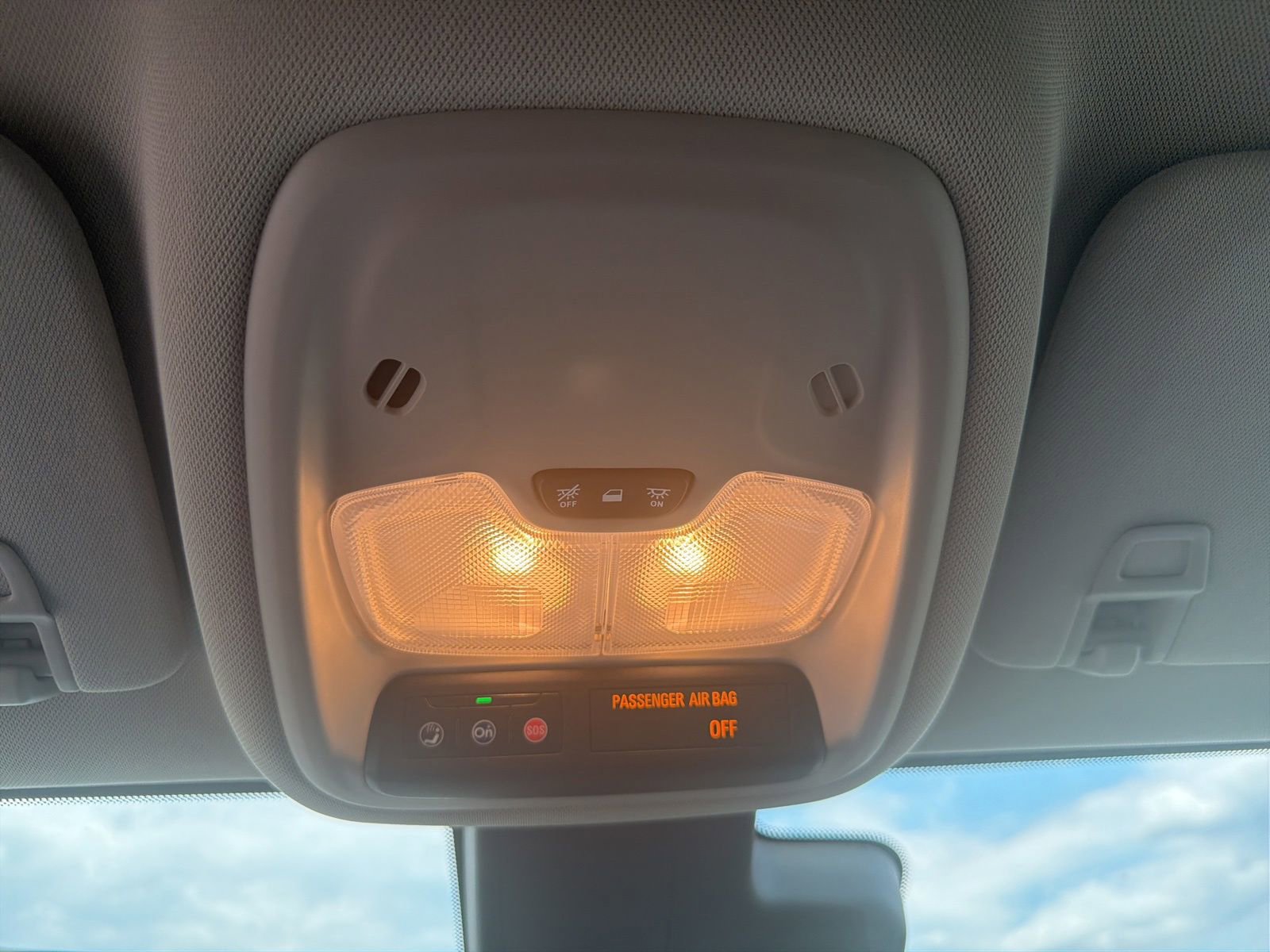 Used 2023 Buick Encore GX Select image 15