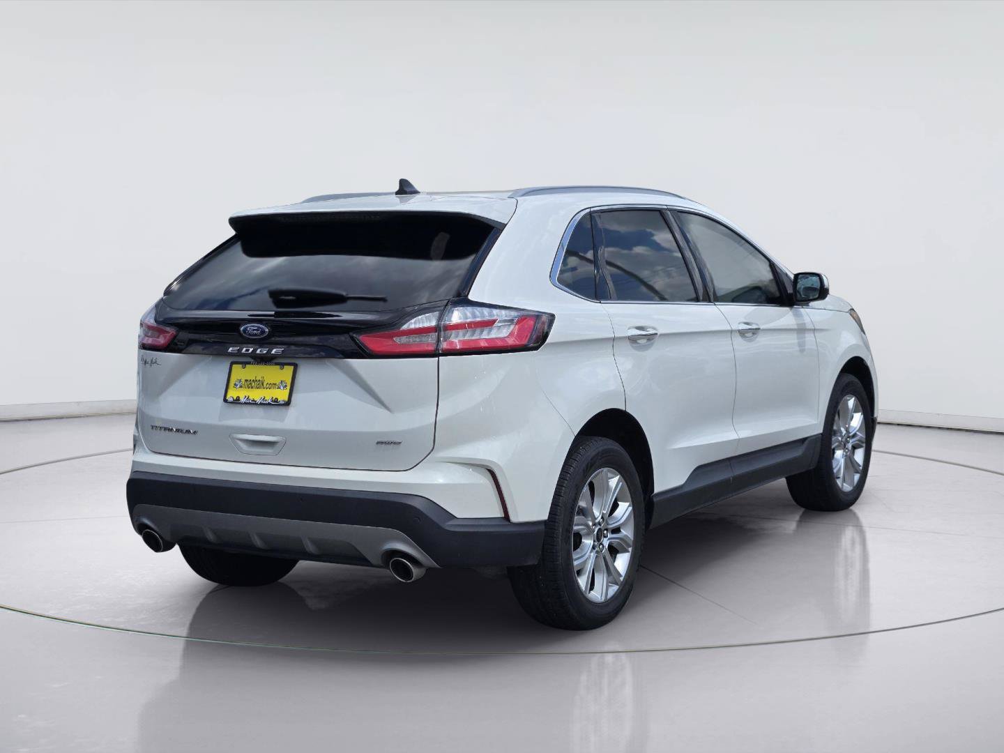 Used 2023 Ford Edge Titanium AWD/4WD image 8