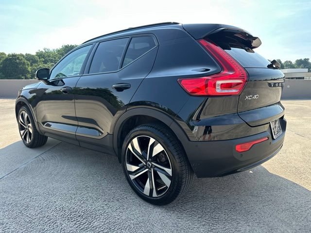 Certified 2024 Volvo XC40 B5 Plus w/ Protection Package Premier AWD/4WD image 6