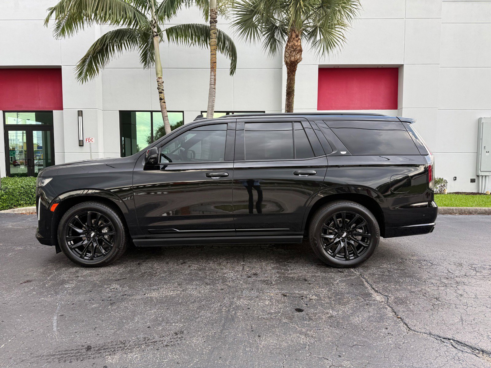 Used 2021 Cadillac Escalade Sport Platinum AWD/4WD image 11