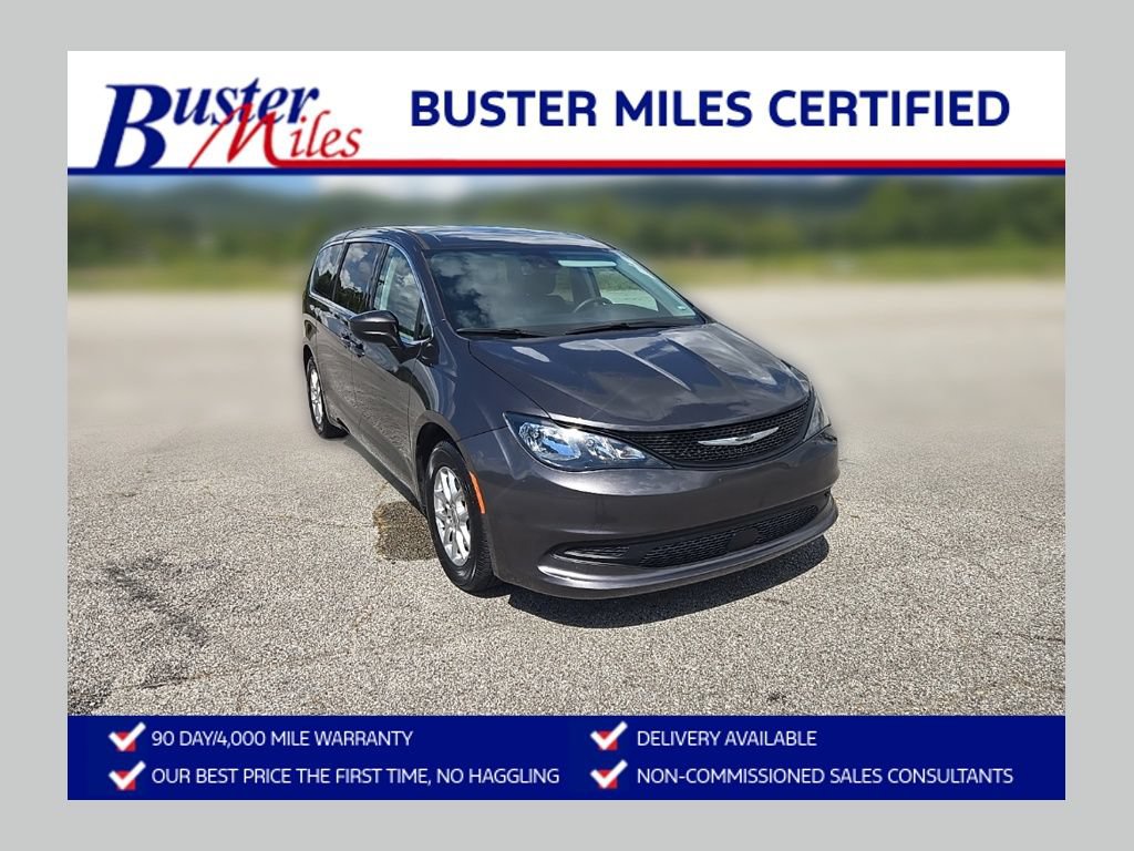 Used 2023 Chrysler Voyager LX FWD image 1