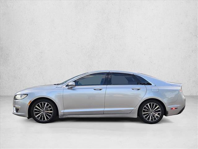 Used 2020 Lincoln MKZ image 8