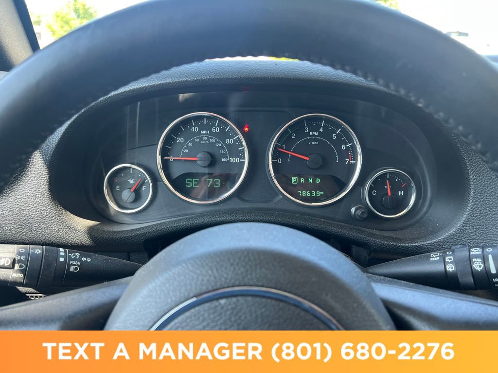 Used 2016 Jeep Wrangler Sahara w/ Connectivity Group AWD/4WD image 18