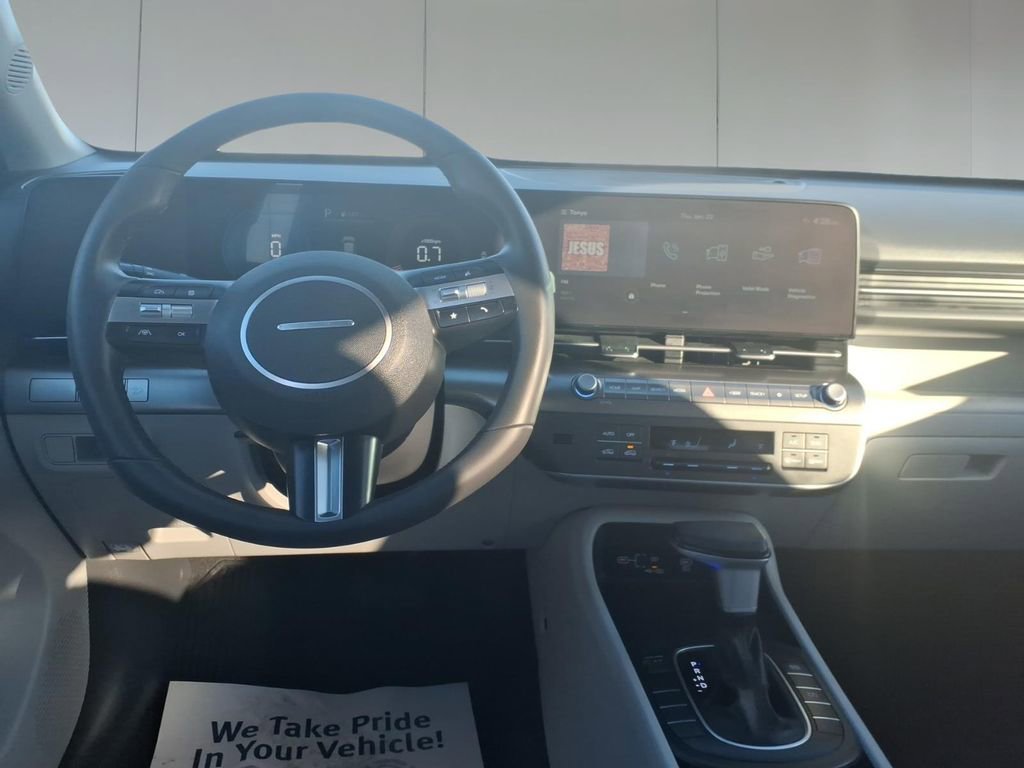 Used 2024 Hyundai Kona SEL image 30
