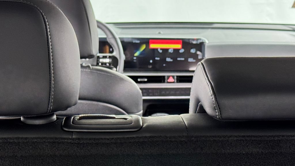 New 2026 Kia Sorento S AWD/4WD image 17