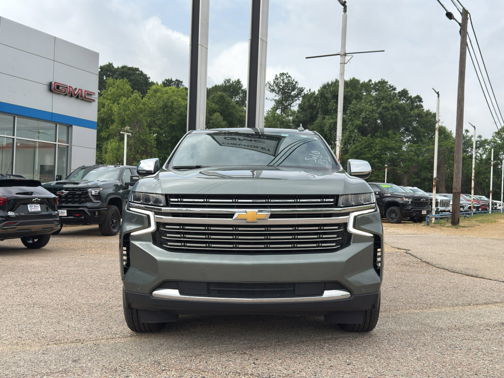 Used 2023 Chevrolet Suburban Premier AWD/4WD image 6
