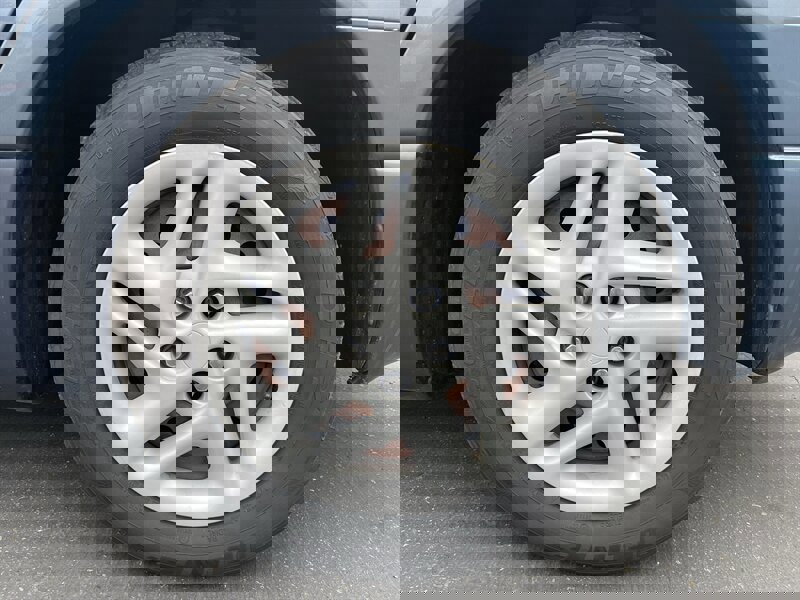 Used 2000 Dodge Intrepid image 20