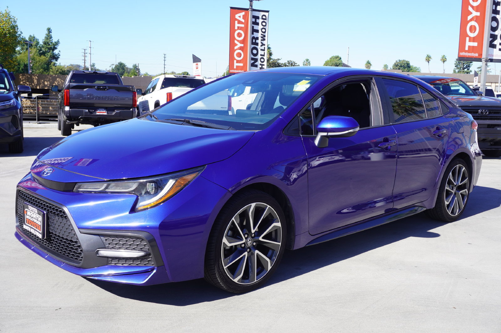 Used 2021 Toyota Corolla SE w/ Carpet Mat Package (TMS) FWD image 4