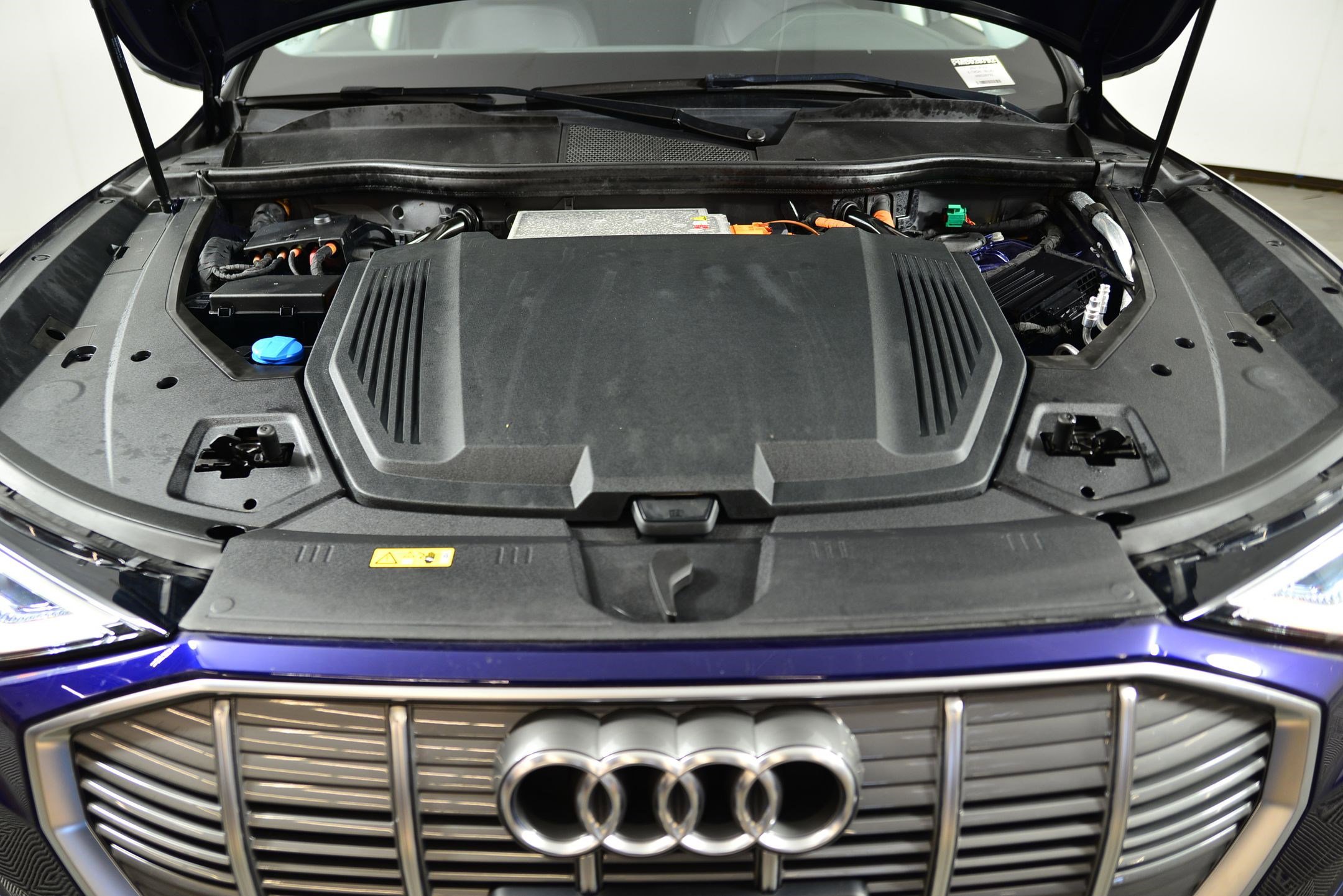 Certified 2021 Audi e-tron Premium image 16