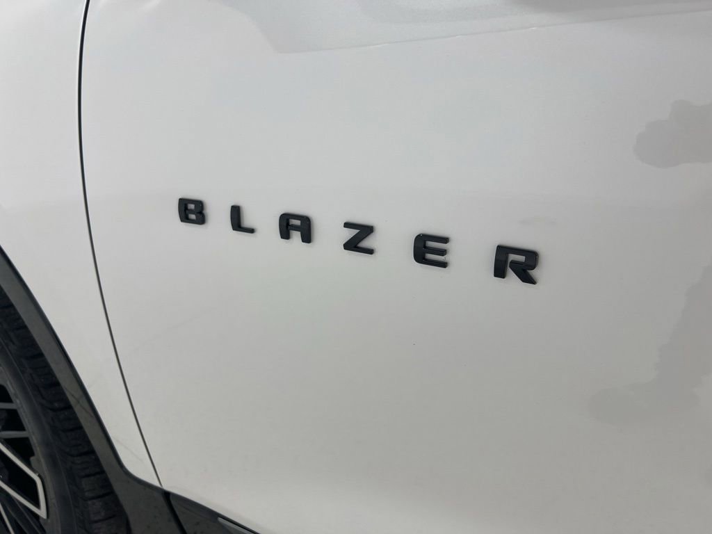 Used 2023 Chevrolet Blazer RS w/ Driver Confidence II Package FWD image 30