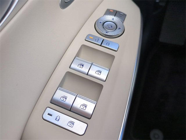 Certified 2026 Genesis GV70 2.5T Select image 24