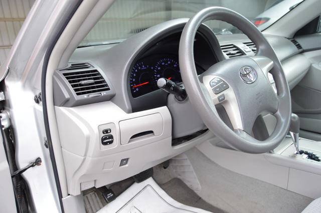 Used 2011 Toyota Camry LE w/ LE Extra-Value Pkg FWD image 25