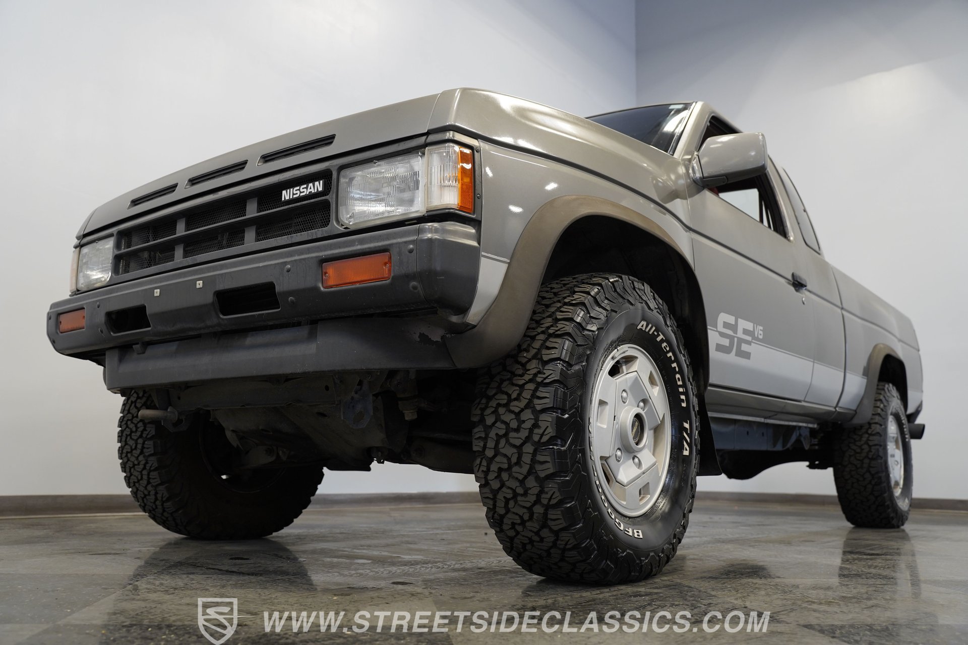 Used 1989 Nissan Pickup 4x4 King Cab V6 image 21