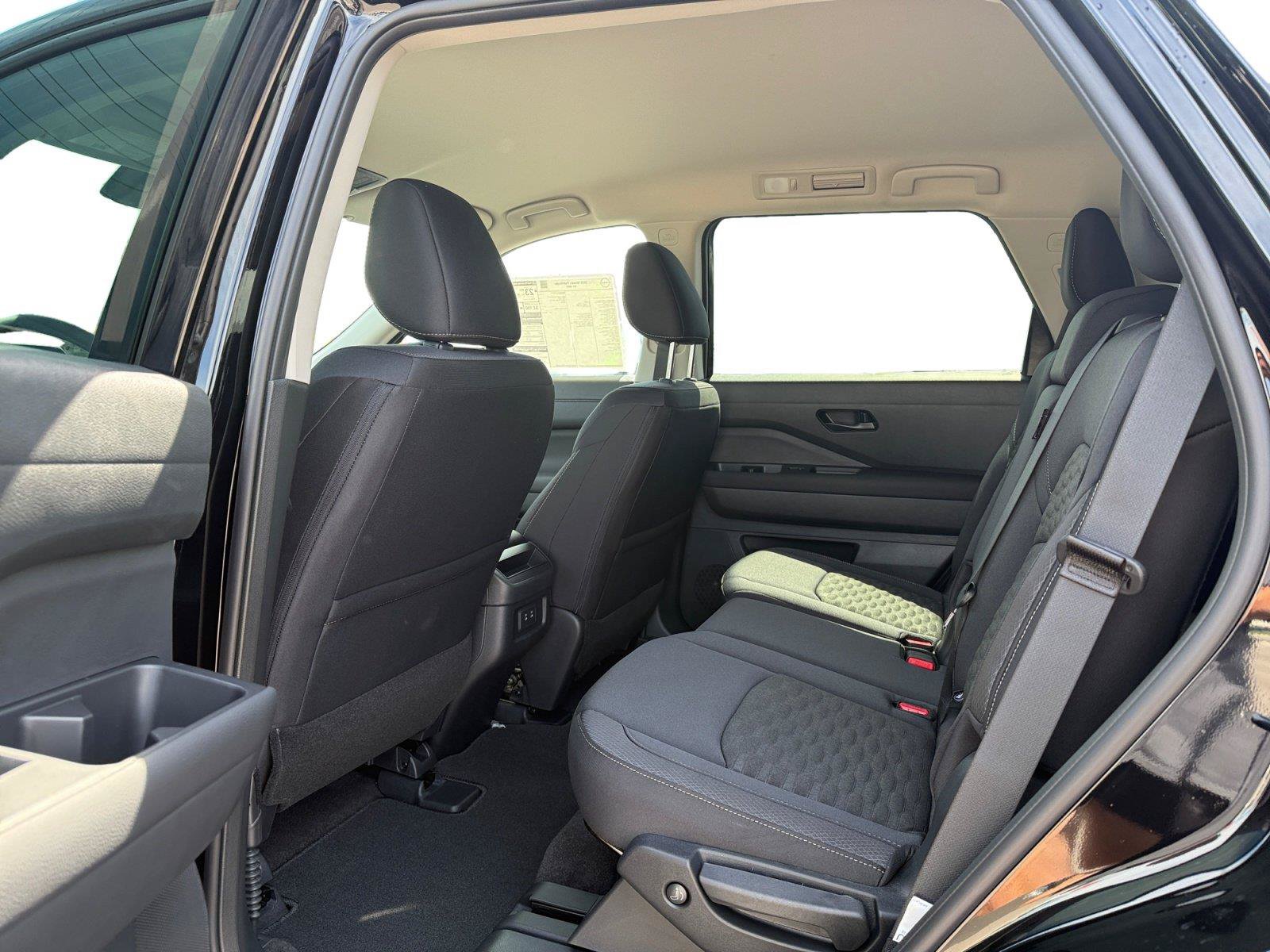 New 2026 Nissan Pathfinder SV AWD/4WD image 19