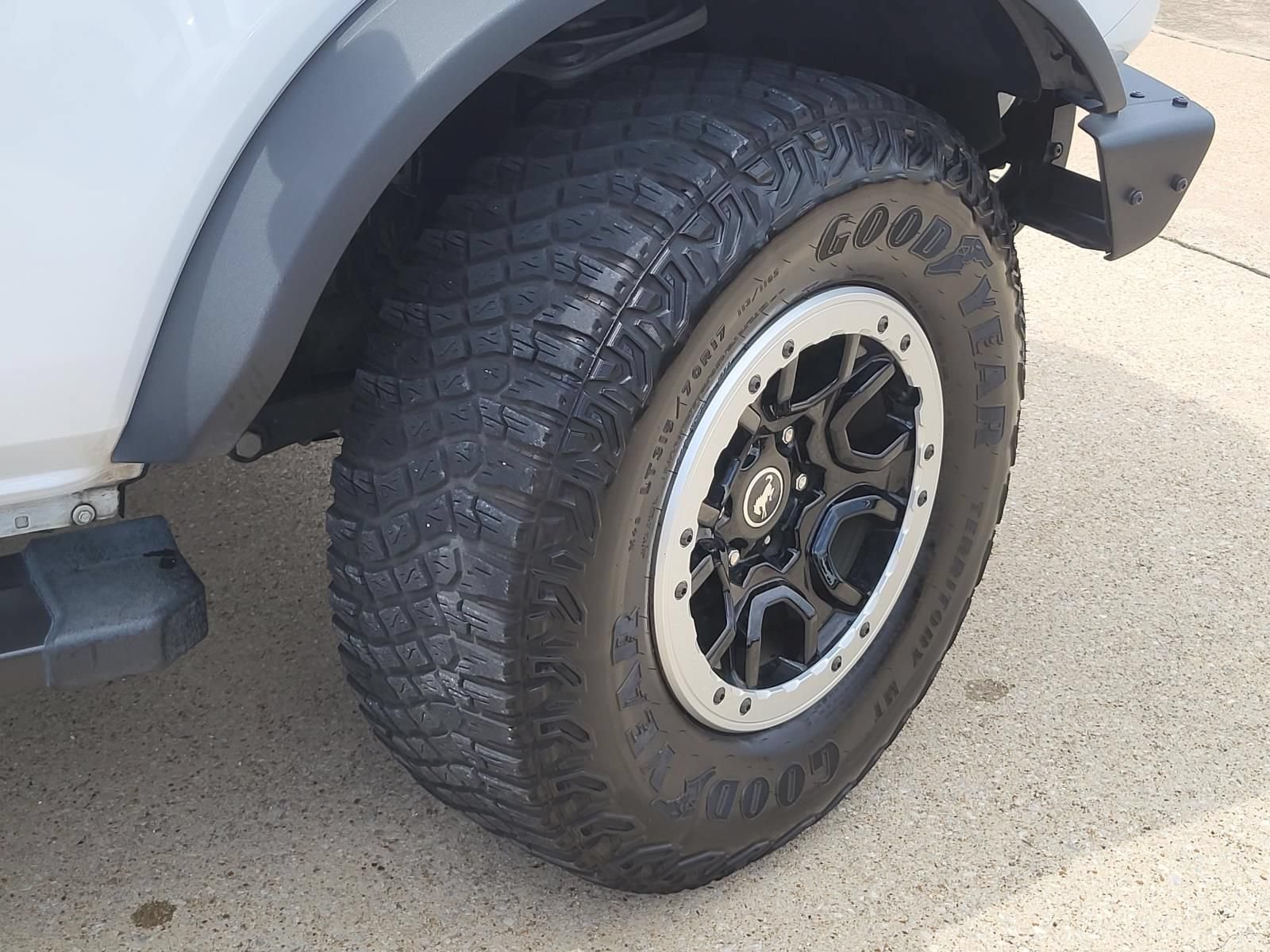 Used 2024 Ford Bronco Badlands AWD/4WD image 6