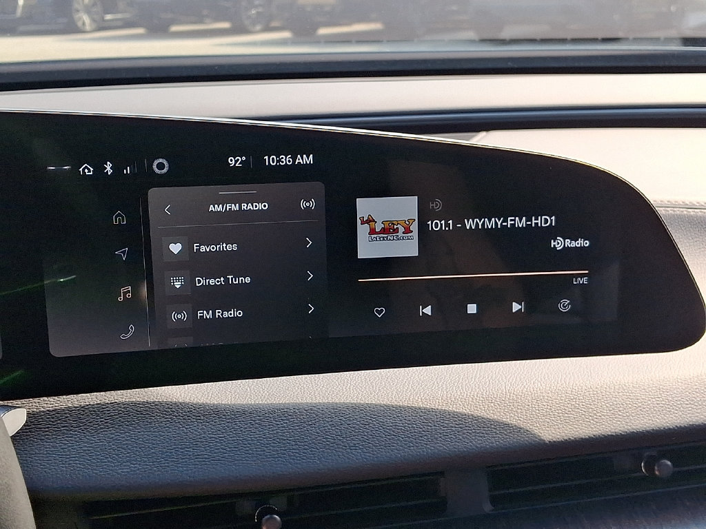 Used 2025 Lucid Air Touring AWD/4WD image 18