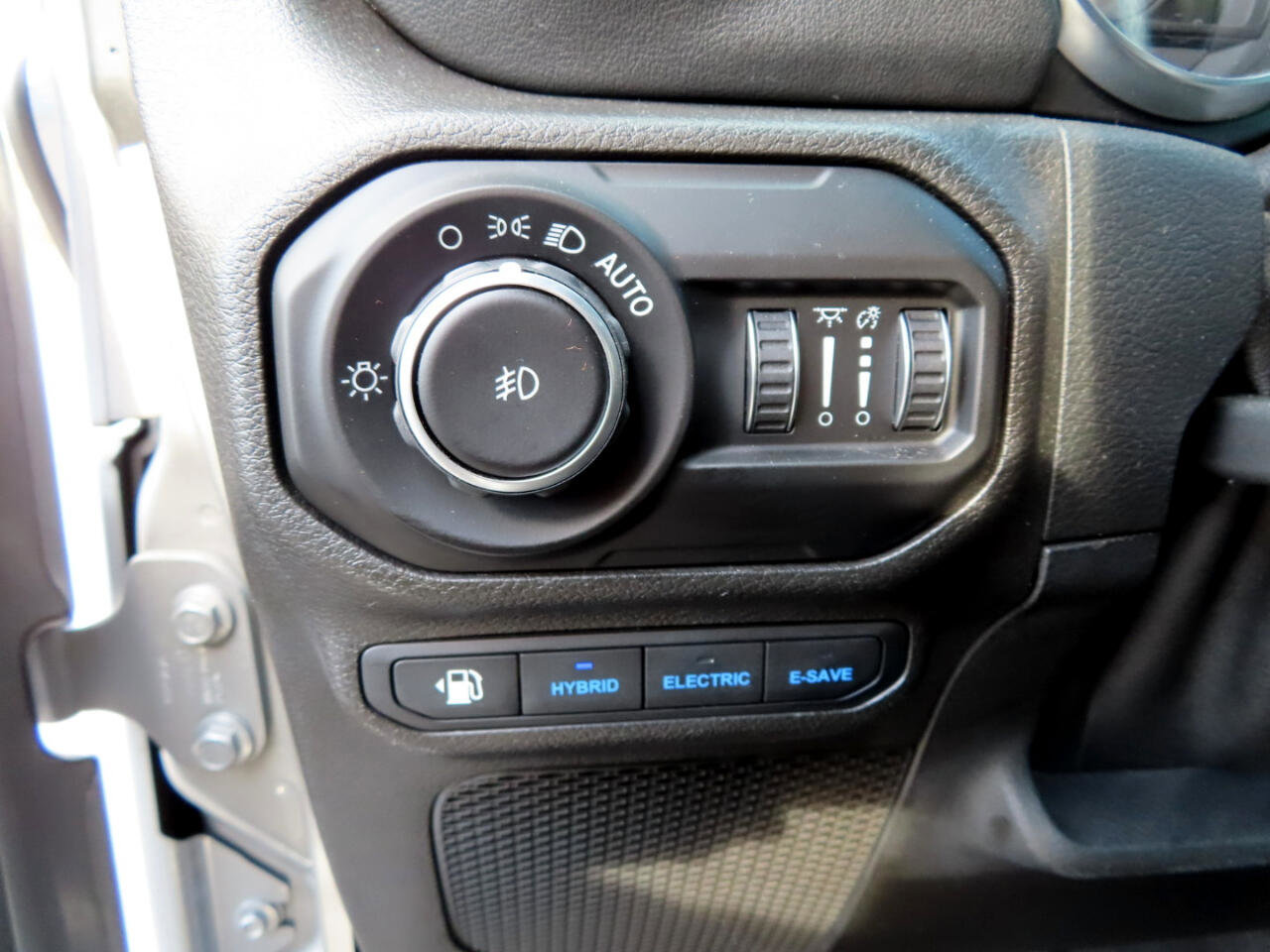 Used 2021 Jeep Wrangler Unlimited Sahara image 26