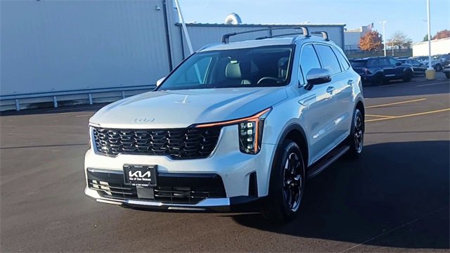 New 2026 Kia Sorento S image 6