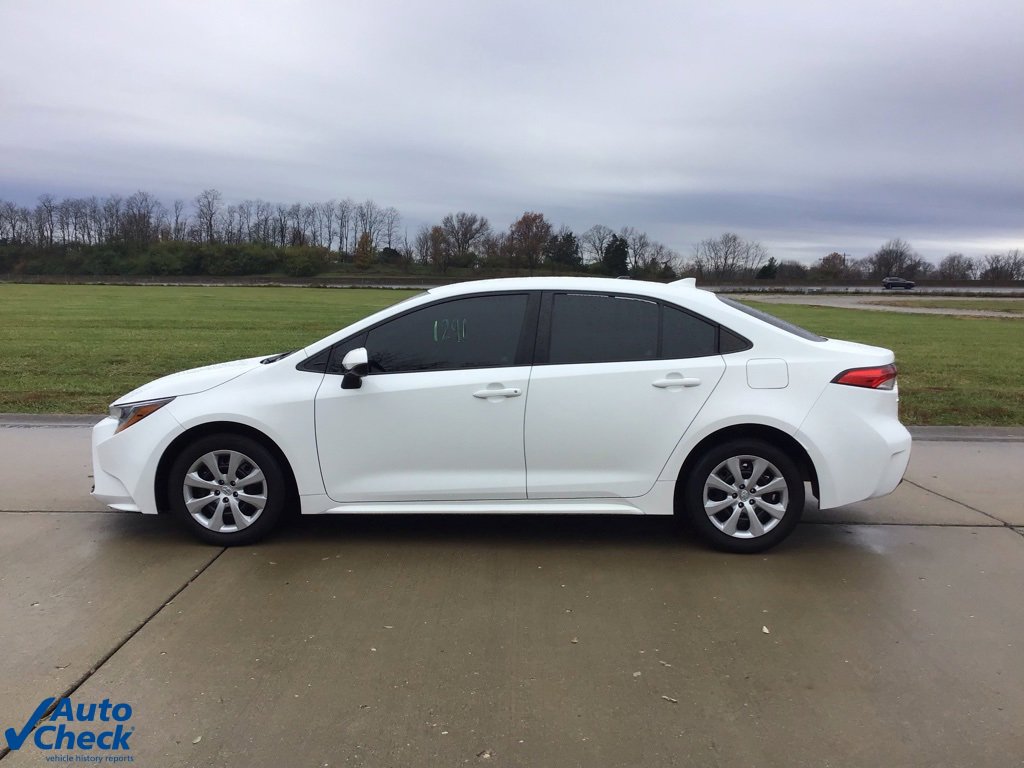 Used 2024 Toyota Corolla LE image 8