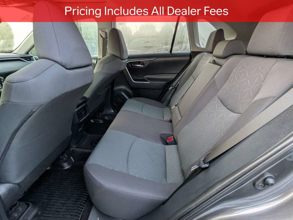 Used 2024 Toyota RAV4 XLE w/ Convenience Package FWD image 15