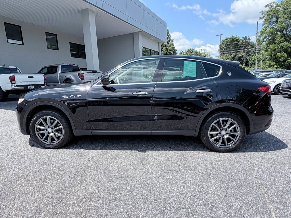 Used 2018 Maserati Levante AWD/4WD image 5
