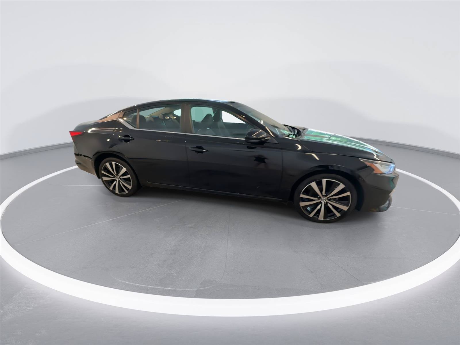 Used 2019 Nissan Altima 2.5 SR w/ SR Premium Package AWD/4WD image 9