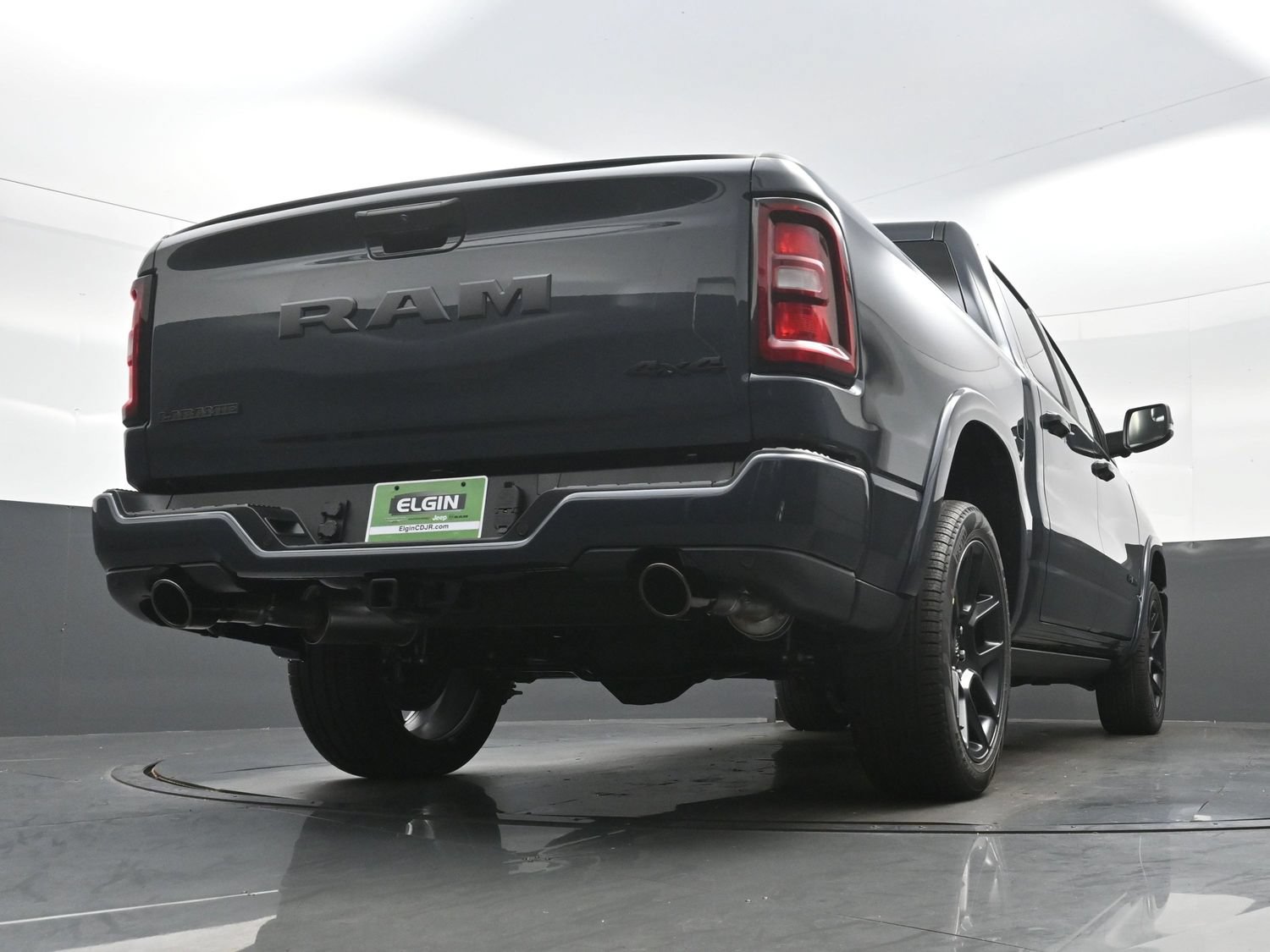 New 2027 RAM 1500 Laramie w/ Night Edition AWD/4WD image 17