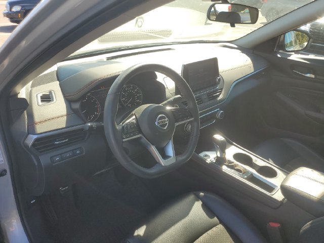 Used 2021 Nissan Altima 2.5 SR FWD image 13