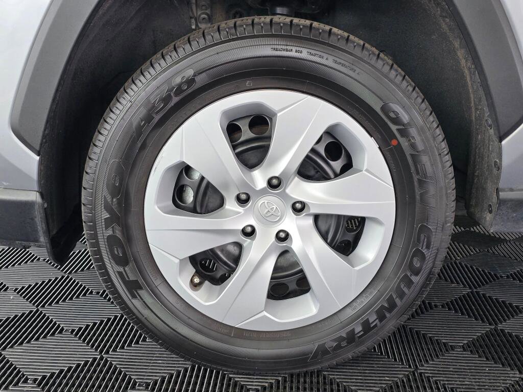 Used 2025 Toyota RAV4 LE image 11