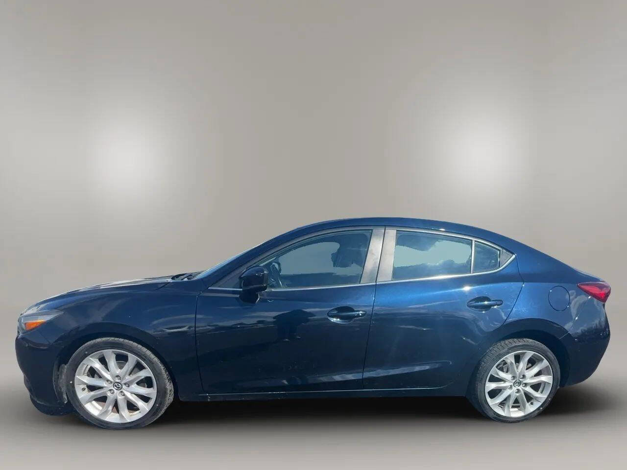 Used 2017 MAZDA MAZDA3 Touring w/ Popular Equipment Package image 3