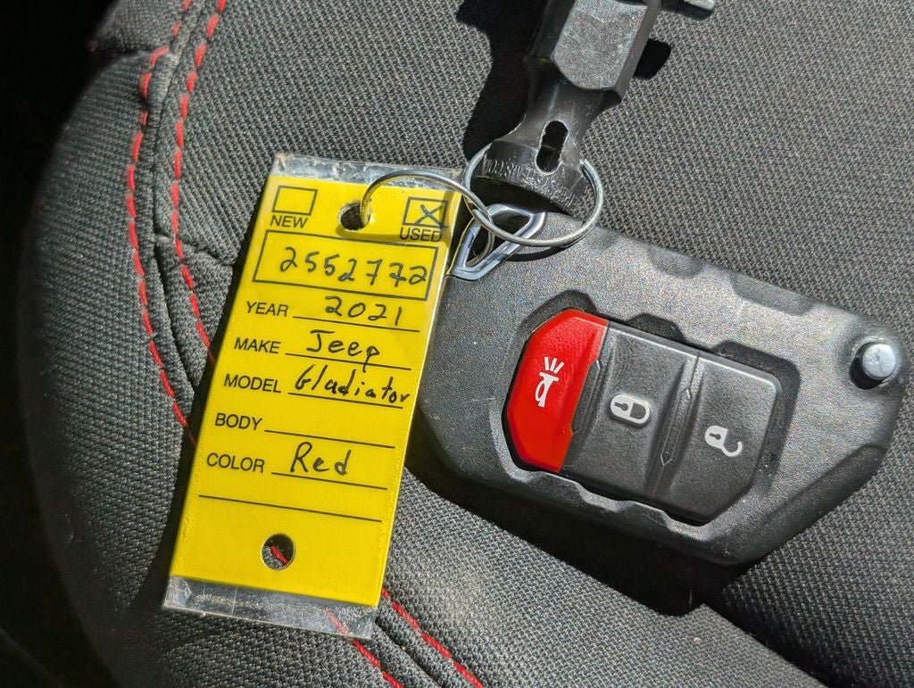 Used 2021 Jeep Gladiator Rubicon w/ LED Lighting Group AWD/4WD image 31