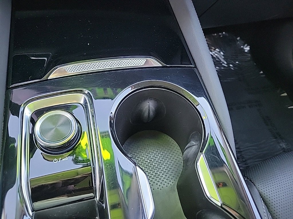 Used 2025 Buick Envision Preferred image 11