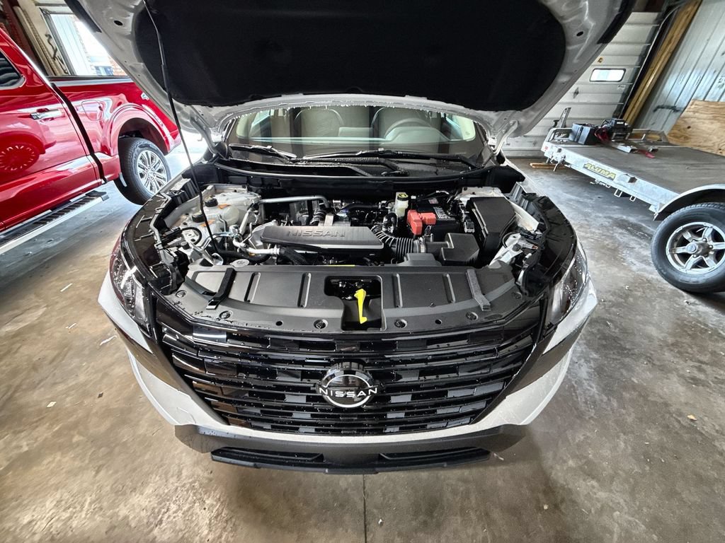 New 2026 Nissan Rogue Dark Armor AWD/4WD image 18