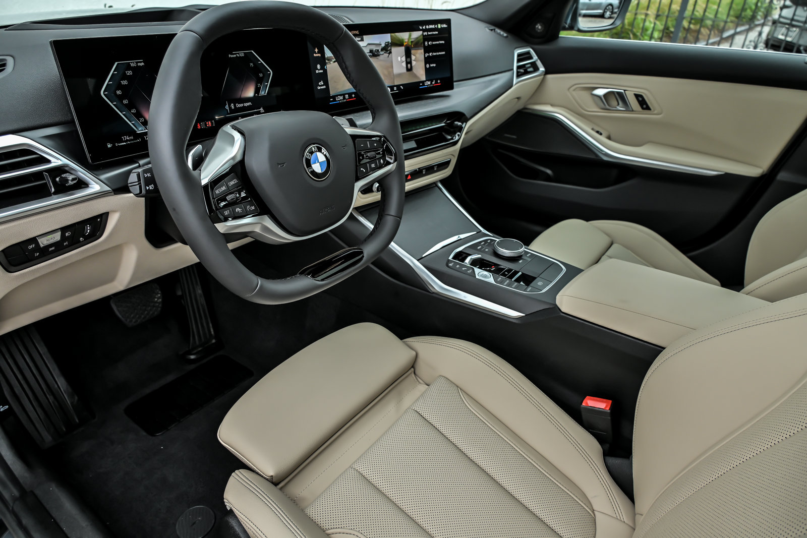 Used 2026 BMW 330i xDrive Sedan AWD/4WD image 19