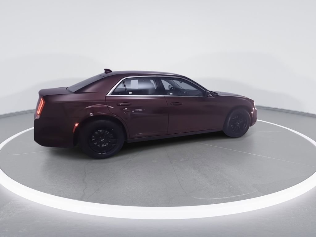 Used 2016 Chrysler 300 Limited w/ Driver Convenience Group AWD/4WD image 9