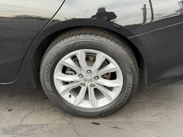 Used 2023 Chevrolet Malibu LT image 4