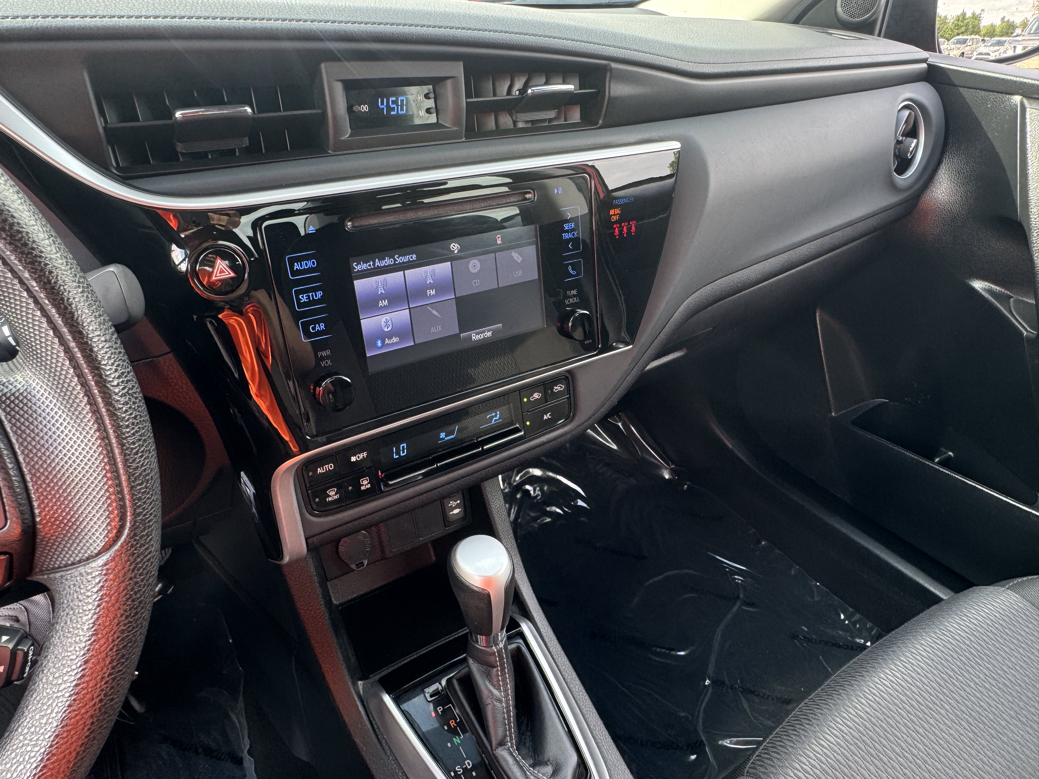 Used 2019 Toyota Corolla LE FWD image 22