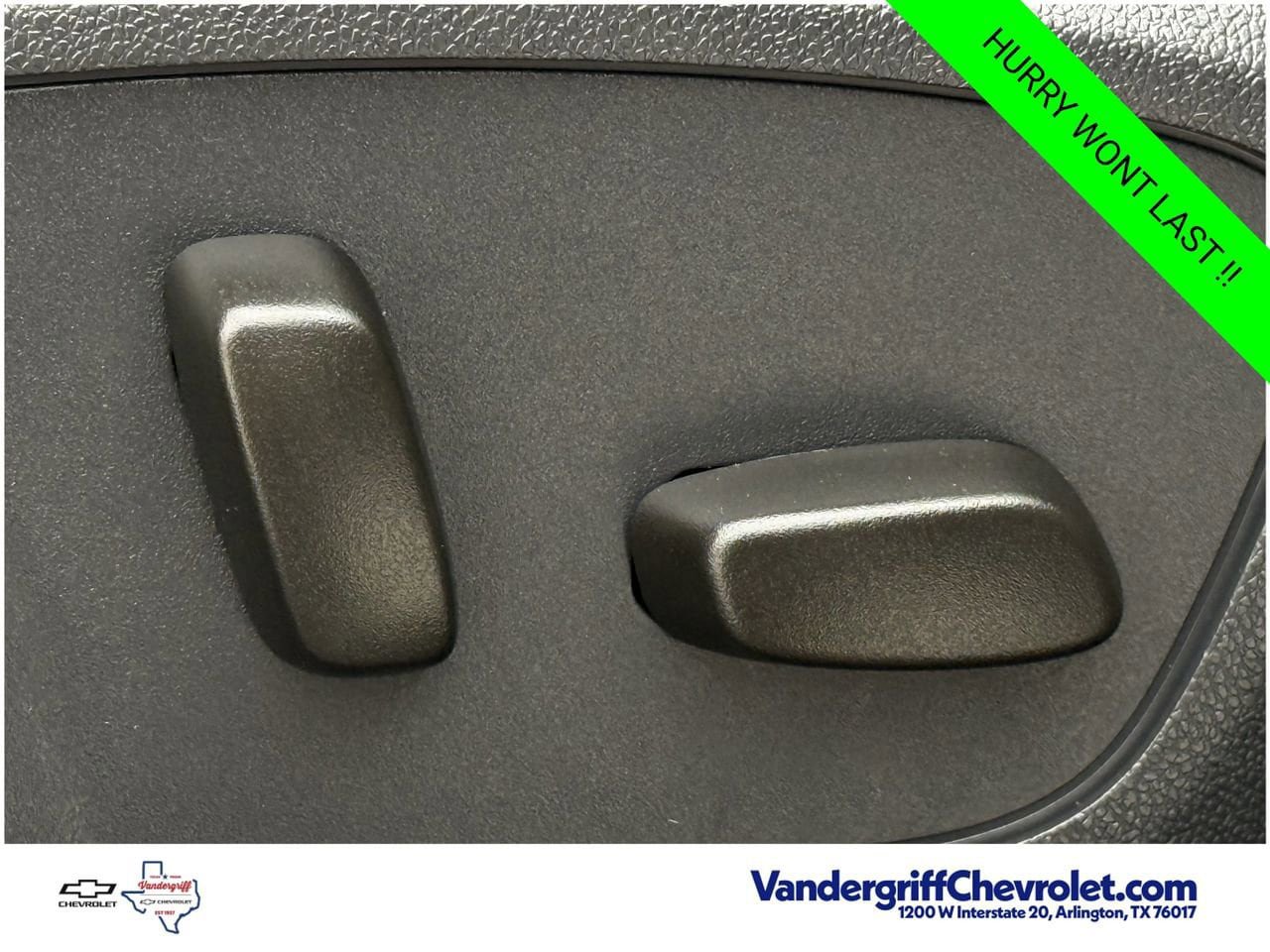 Used 2025 Chevrolet Blazer EV LT AWD/4WD image 21