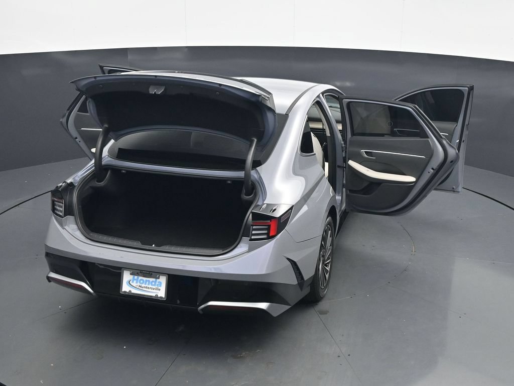 Used 2025 Hyundai Sonata SEL FWD image 44