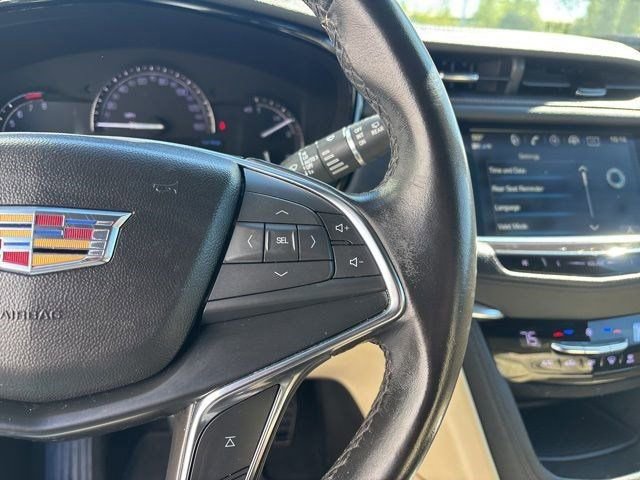 Used 2019 Cadillac XT5 FWD image 19