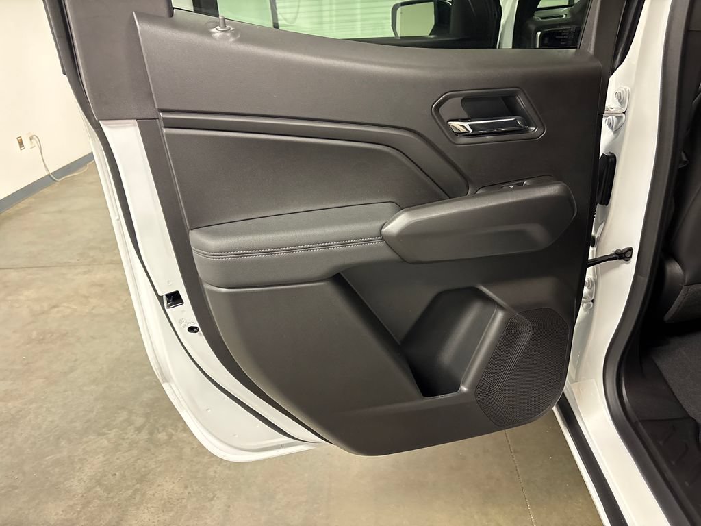 New 2026 GMC Canyon Elevation w/ Convenience Package RWD image 27