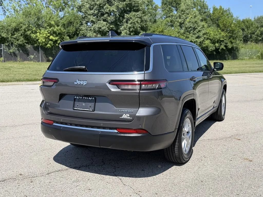Used 2022 Jeep Grand Cherokee L Laredo w/ Luxury Tech Group I RWD image 6
