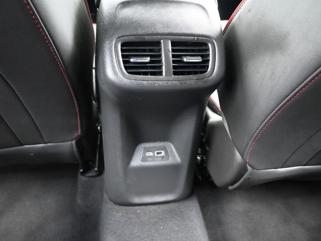 Used 2023 Buick Envision Essence w/ Technology Package I image 41