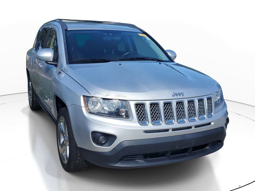 Used 2014 Jeep Compass Latitude AWD/4WD image 2