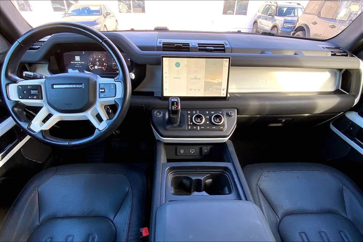 Used 2022 Land Rover Defender 110 X-Dynamic SE AWD/4WD image 10