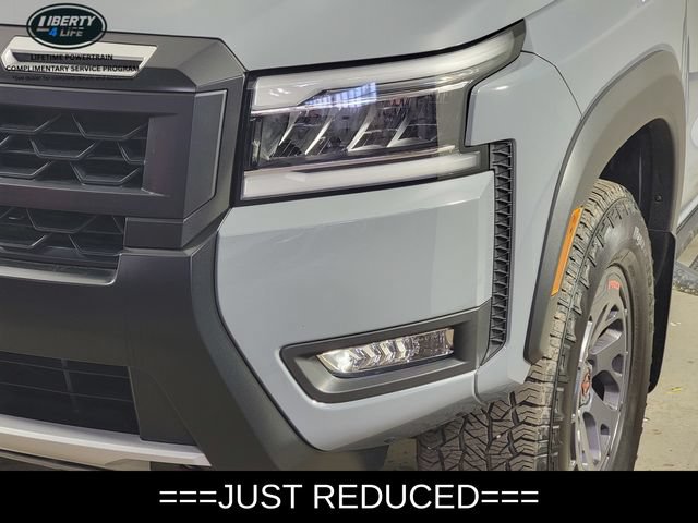 Used 2025 Nissan Frontier PRO-4X AWD/4WD image 10